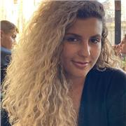 studentessa di economia offre lezioni di matematica (anche online)